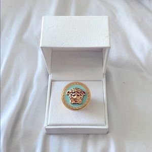 100% authentic men’s Versace size 21 ring